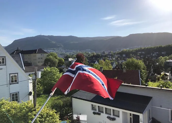 # 1 Mountain View With Free Street Parking Apartment Bergen